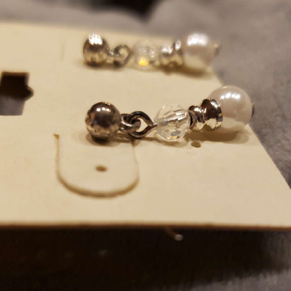 KATHIE LEE COLLECTION Earrings -Freshwater Pearl Earrings with Crystals- NWT/VTG - Picture 2 of 4